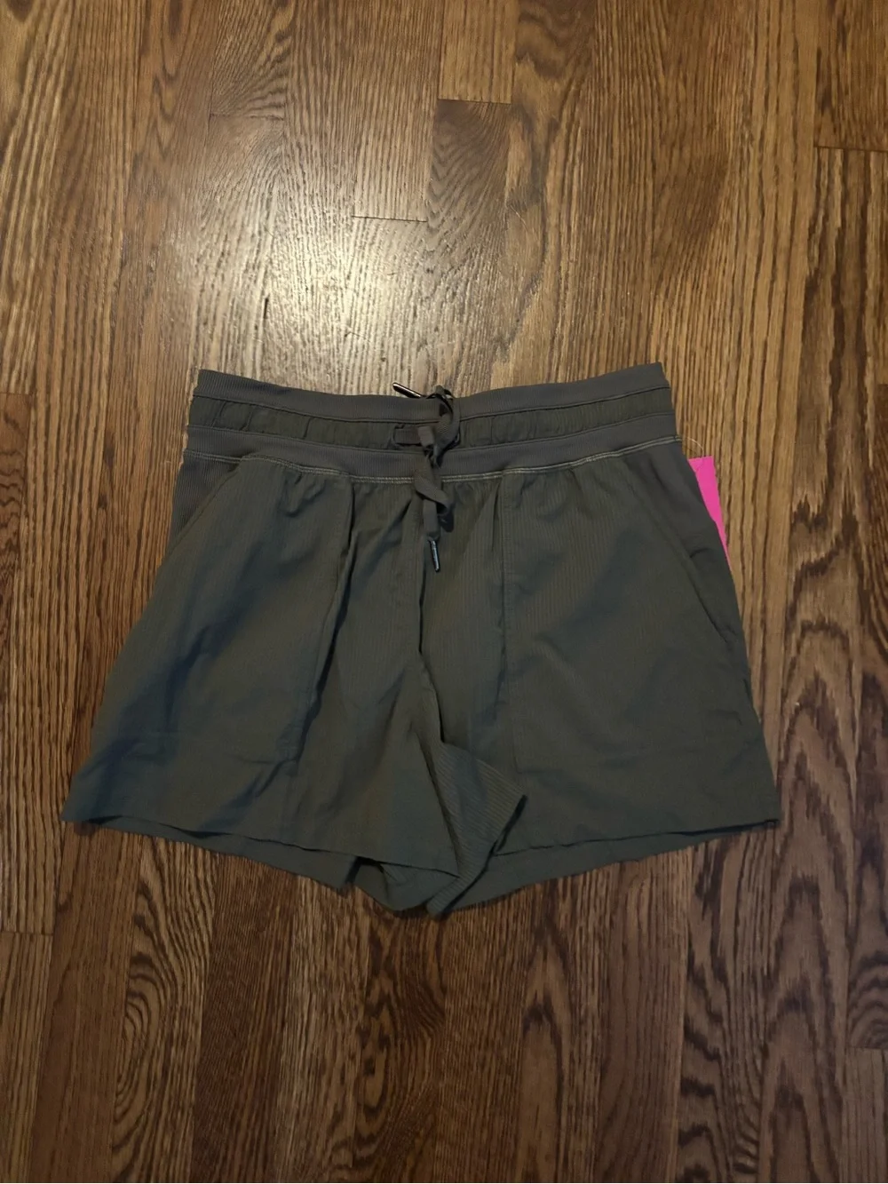 Lululemon Size 6 Lululemon
Dance Studio High Rise Shorts - Picture 2 of 5